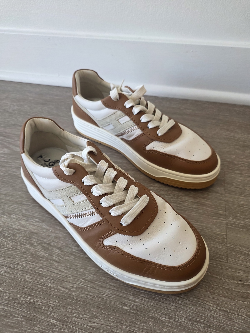 HOGAN Cream And Brown Leather Sneakers